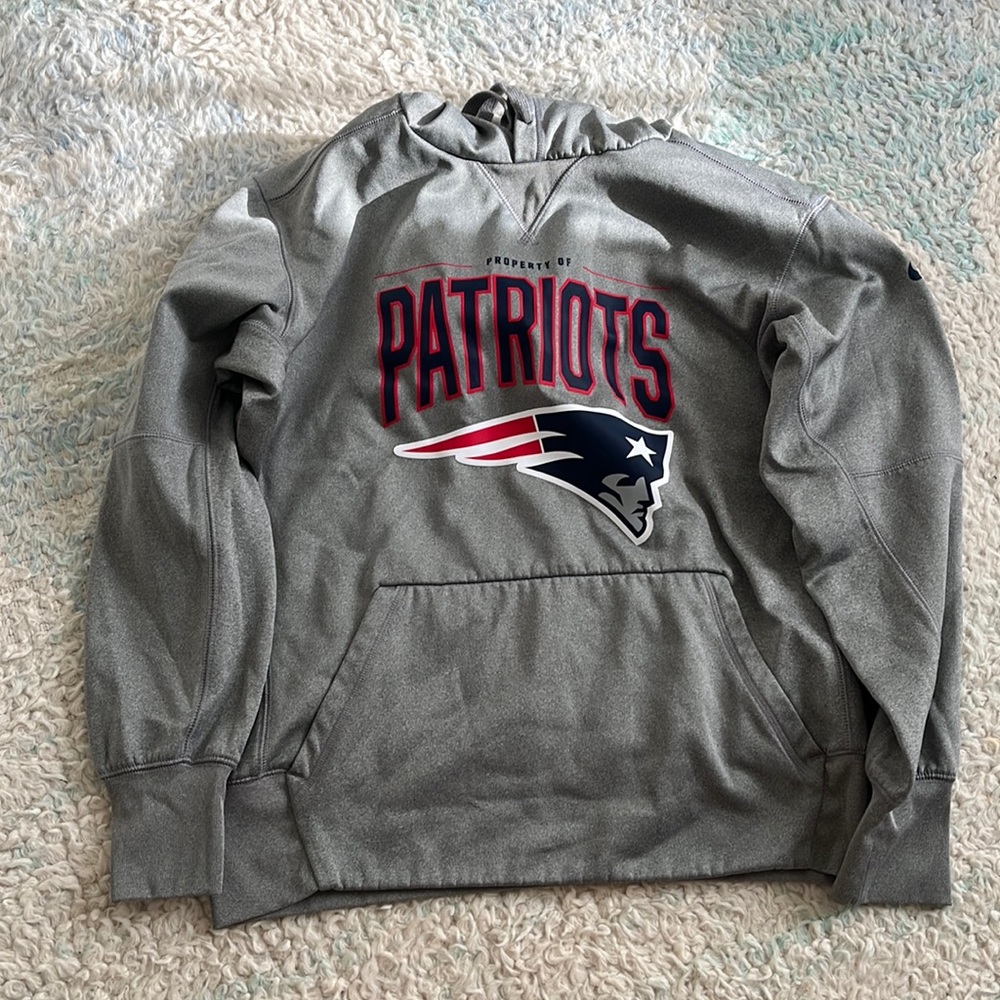 Men’s Nike Patriots Sweatshirt